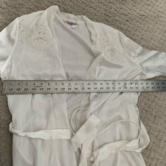 Linea Donatella White Embellished Silky Robe Women’s Large XL - Picture 5 of 9